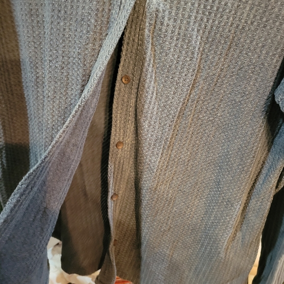 Soft Surroundings Blue Long Sleeve V~Neck Button Up Waffle Knit Top Size L - Picture 4 of 5